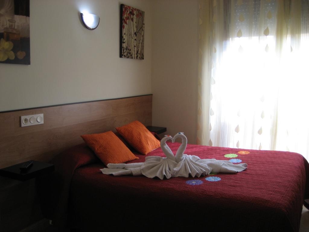 Hostal Huespedes Toledo Madrid Chambre photo