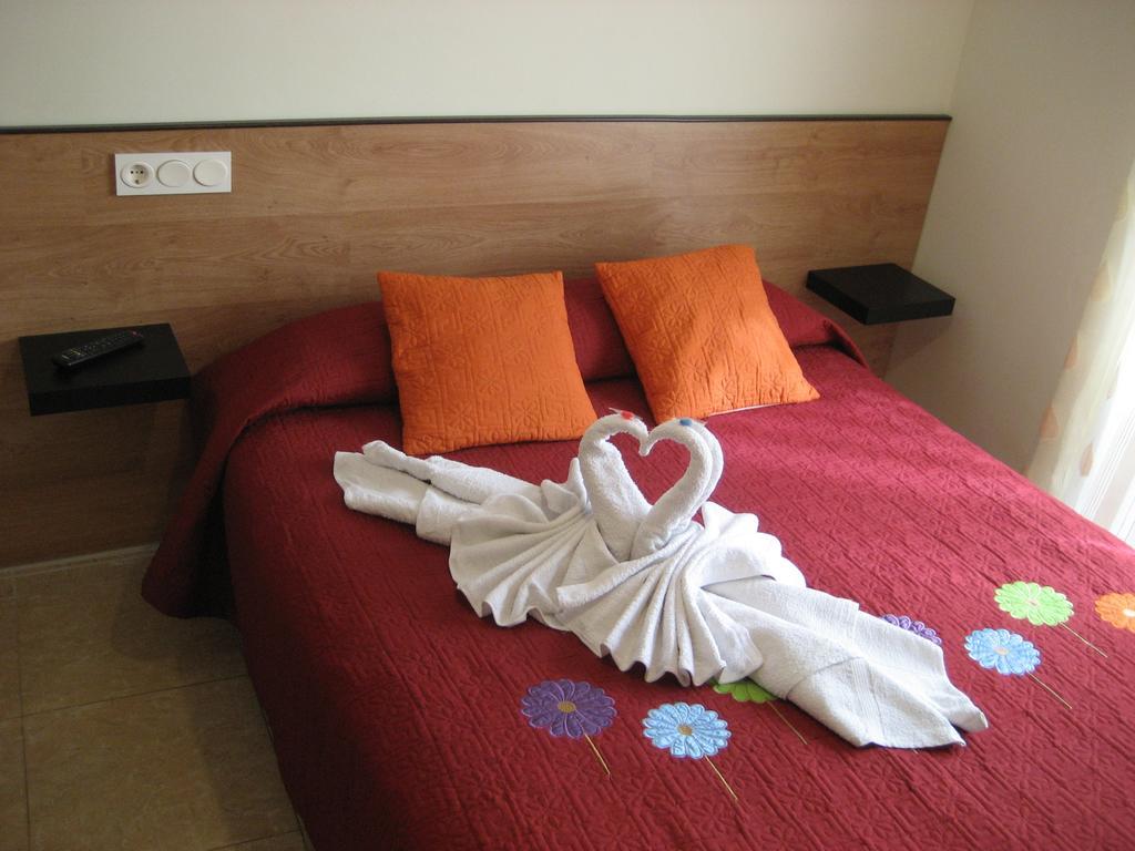Hostal Huespedes Toledo Madrid Chambre photo