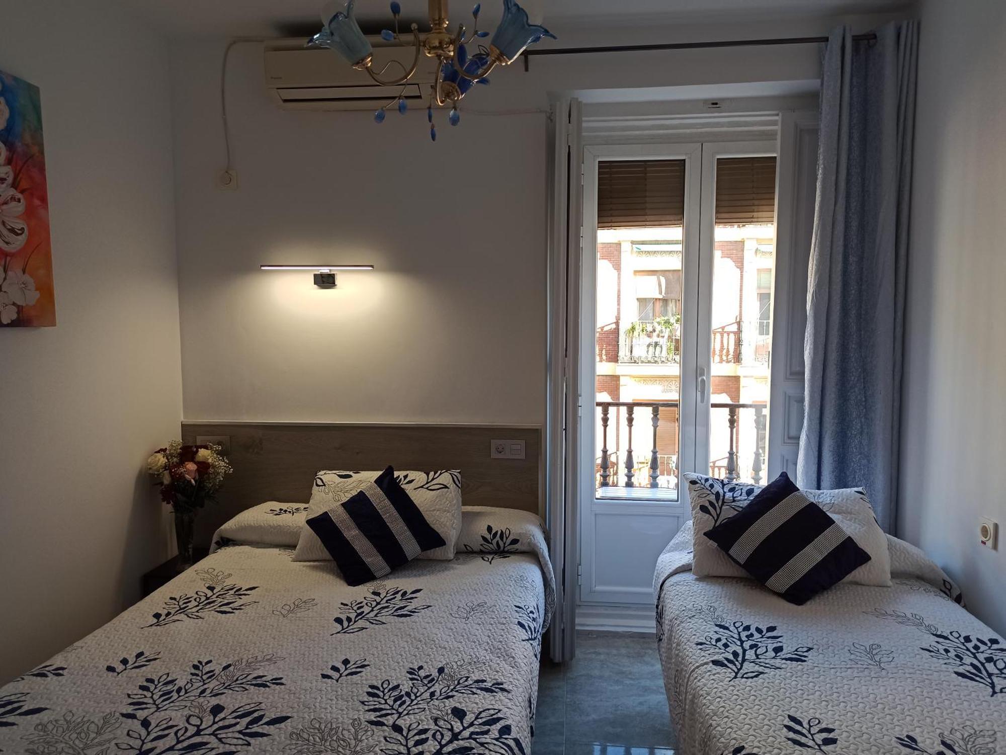 Hostal Huespedes Toledo Madrid Extérieur photo