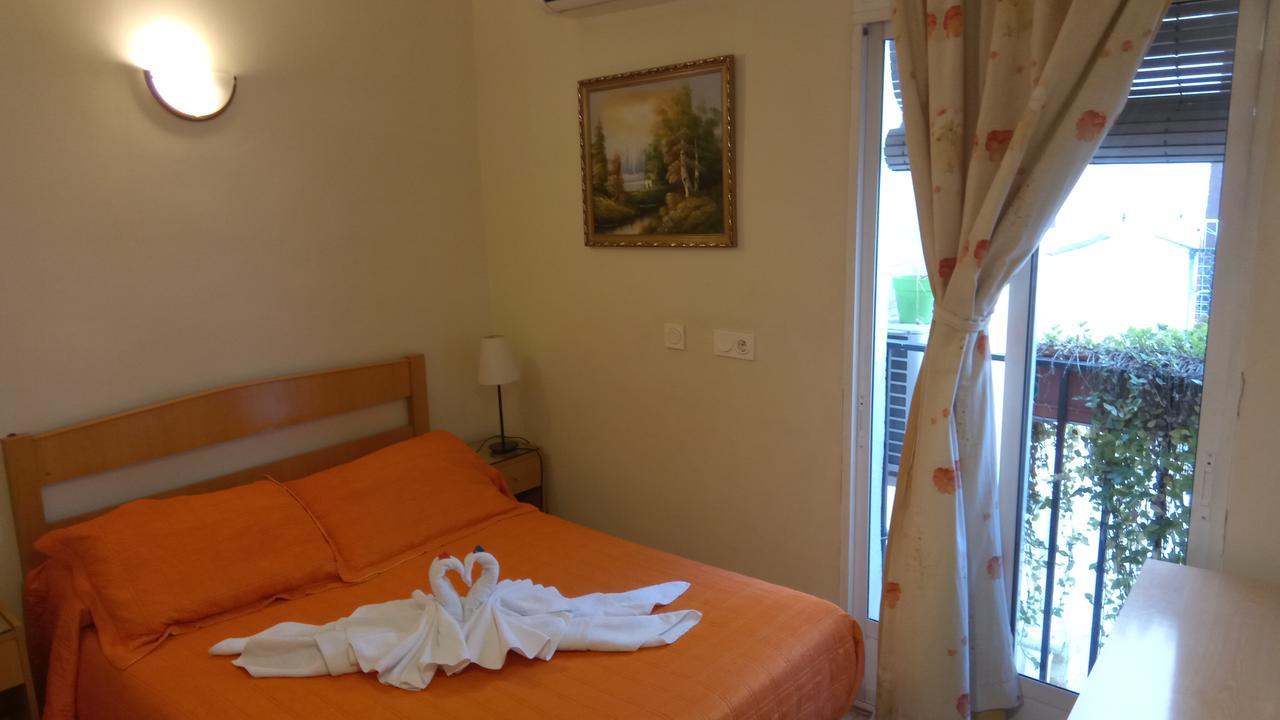 Hostal Huespedes Toledo Madrid Extérieur photo